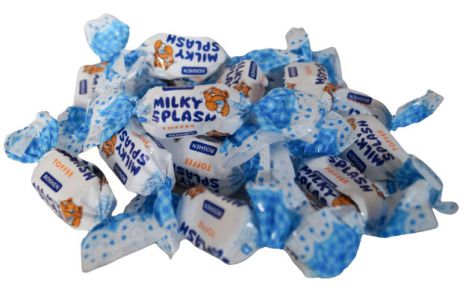Cukierki Toffi z nadzieniem mlecznym Milky splash Roshen